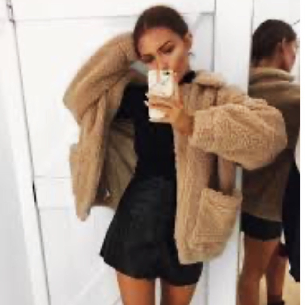 New UGG Kaley Teddy Bear Faux Fur Coat - Picture 7 of 16